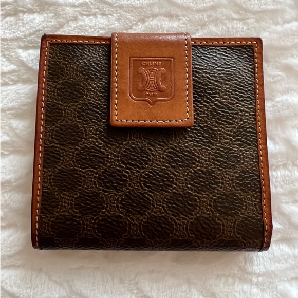 Celine Bifold Wallet - Picture 1 of 7